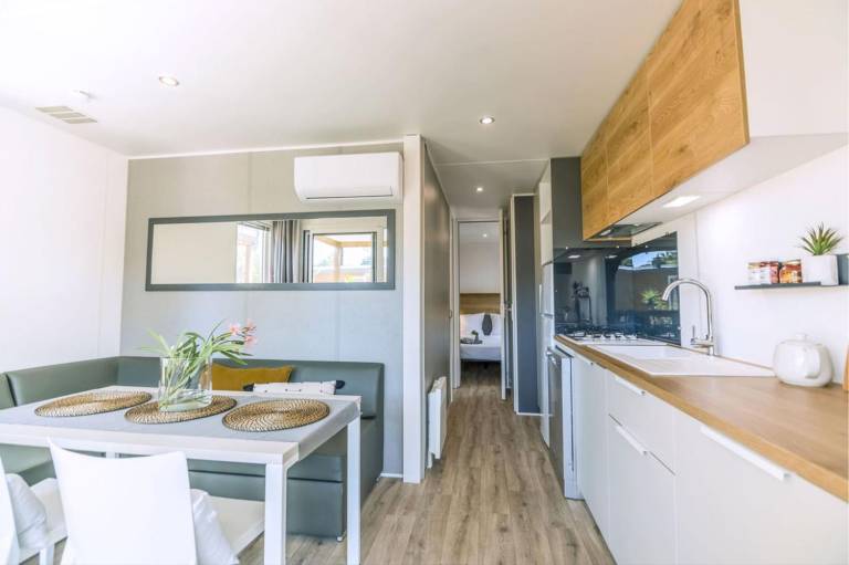 Camping suite with pool, yard & grill — photo 4