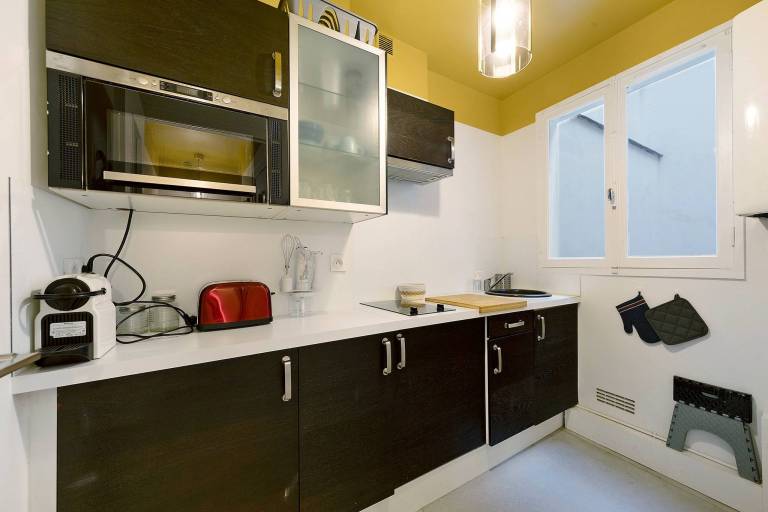 Children-friendly wonderful rental apartment with fast internet | Near Bordeaux Cathedral | City view | Suitable for remote work | Dogs allowed — photo 4