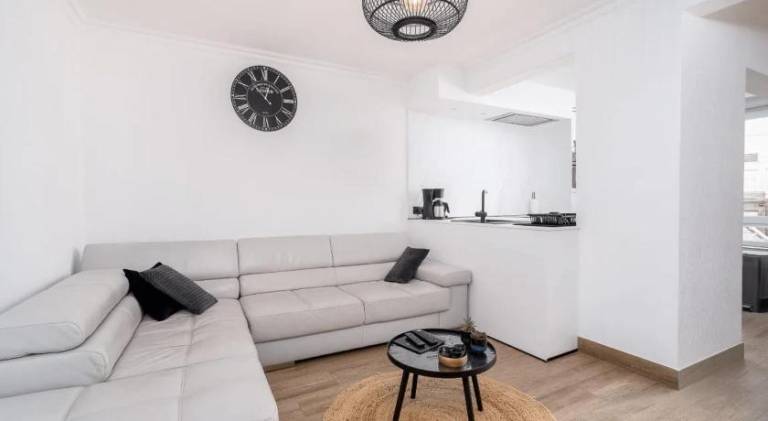 Apartment with 3 rooms for 6 persons in Blankenberge