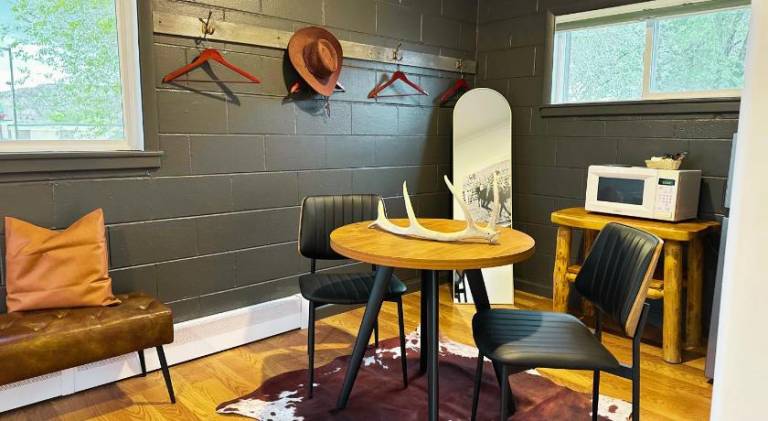 Elk Antler Inn — photo 4