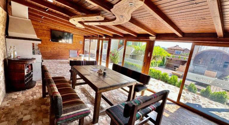 Villa with hot tub — photo 3