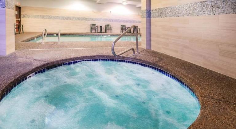 La Quinta Inn & Suites by Wyndham Portland Airport — photo 5