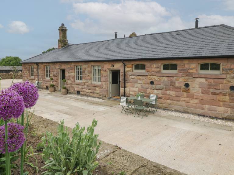 Ash Cottage Fold Yards