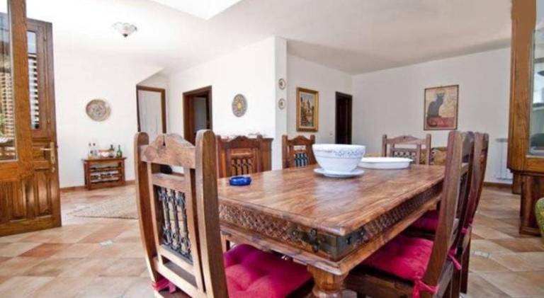 Villa with terrace, pool & barbecue | Suitable for remote work — photo 3