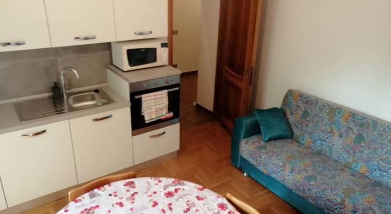Holiday apartment with 2 rooms for 5 persons — photo 2