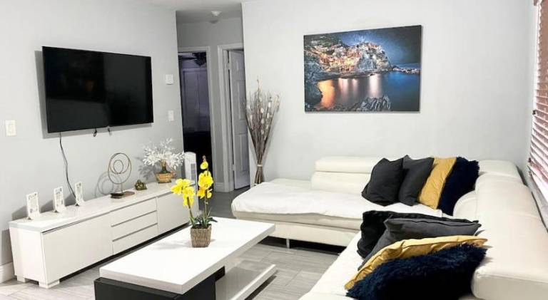 GREAT LOCATION Downtown/Airport/South Beach in Miami, FL