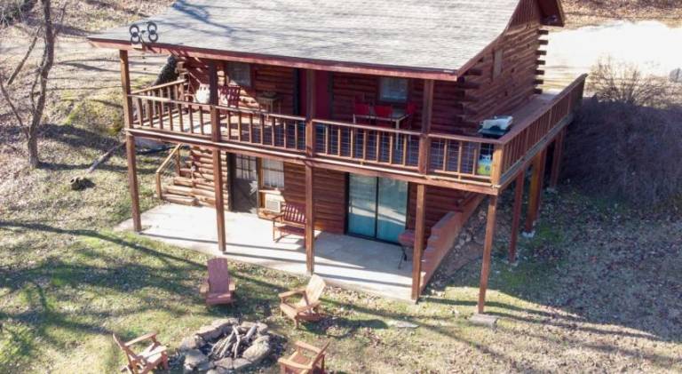 Vacation home | Pets allowed in Eureka Springs, AR