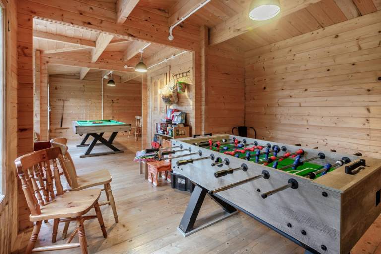 Fully equipped cottage with hot tub, pool & barbecue | Dogs allowed — photo 3