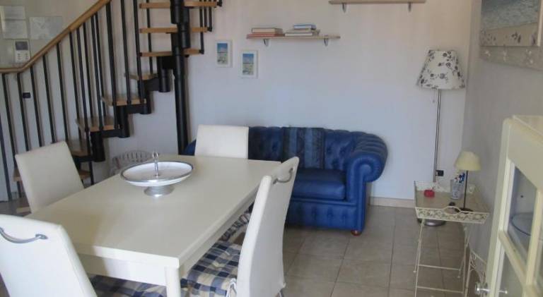 Serviced apartment with pool, garden & terrace — photo 5