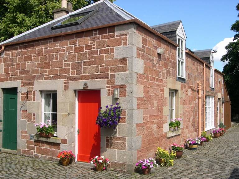 Cottage  Melrose