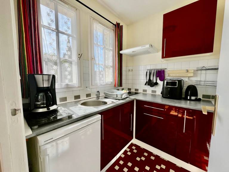 Apartment with 1 room for 5 persons — photo 3