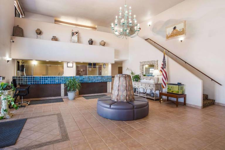 Rodeway Inn Gallup West — photo 4