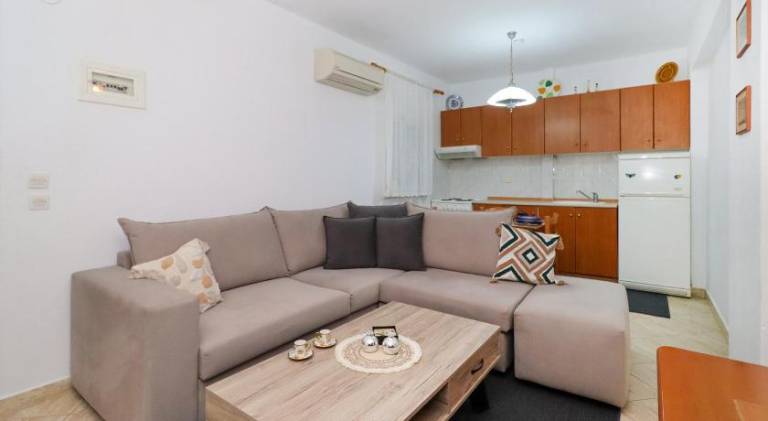 Rental apartment with 2 rooms for 5 persons in Sithonia