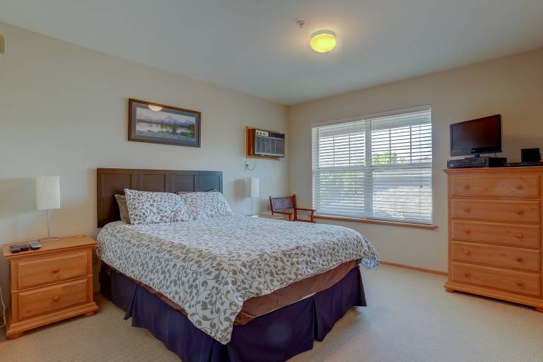 Family-friendly condo | Pets allowed — photo 3