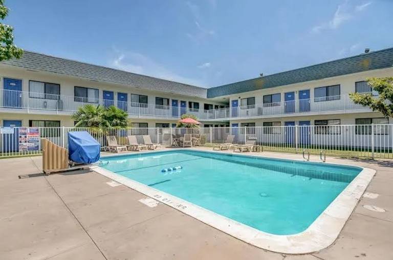 Super 8 by Wyndham Tracy in Tracy, CA