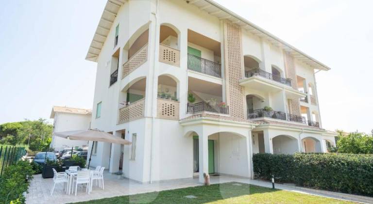 Charming holiday apartment with private pool | Beach nearby | Pets are welcome — photo 2