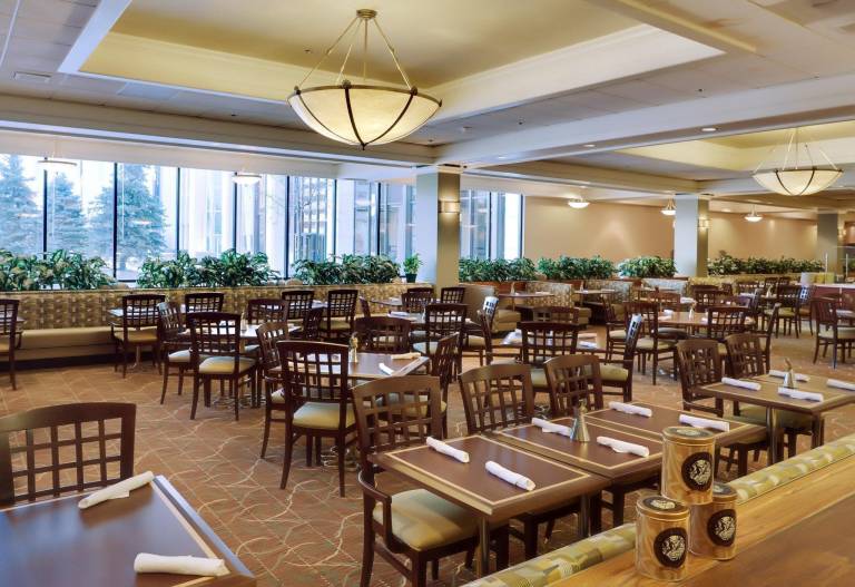 DoubleTree by Hilton Hotel Omaha Downtown — photo 5