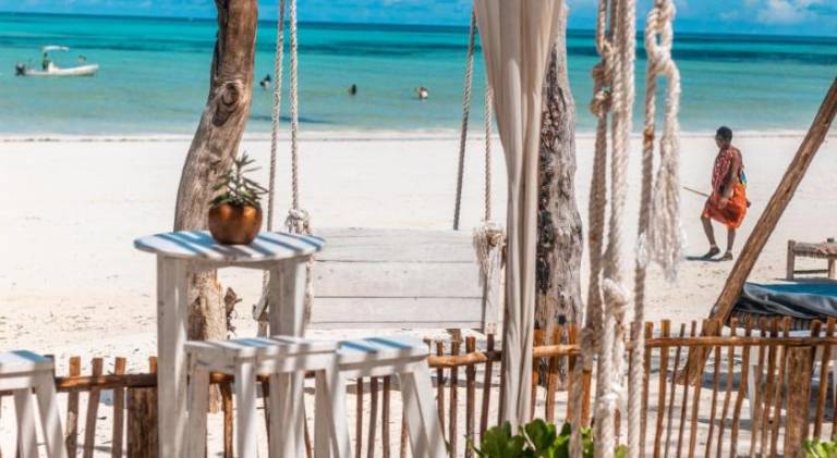 B4 Beach Club in Paje