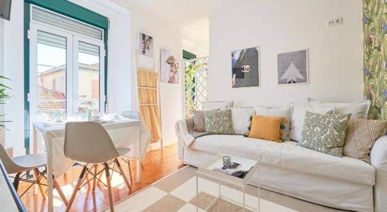 Apartment with terrace | Near Monastery of São Vicente de Fora | Perfect for remote work — photo 2