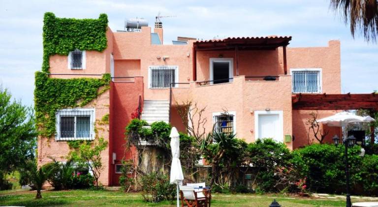 Villa Fleria Seaside Studios & Apts — photo 4