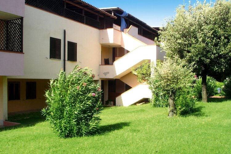 Apartment with terrace, garden & pool — photo 3