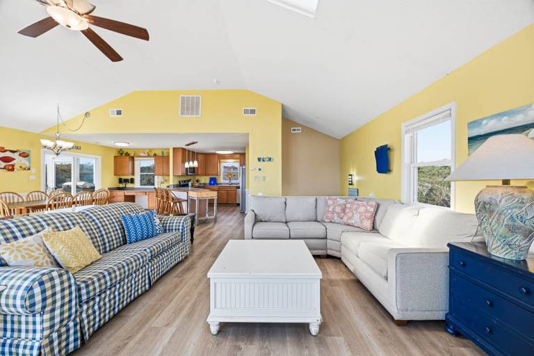 Sweetwater 49 311 ft from the beach Dog Friendly, Private Pool, Hot Tub Southern Shores — photo 5