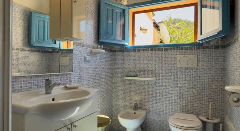 House with 2 rooms for 4 persons — photo 2