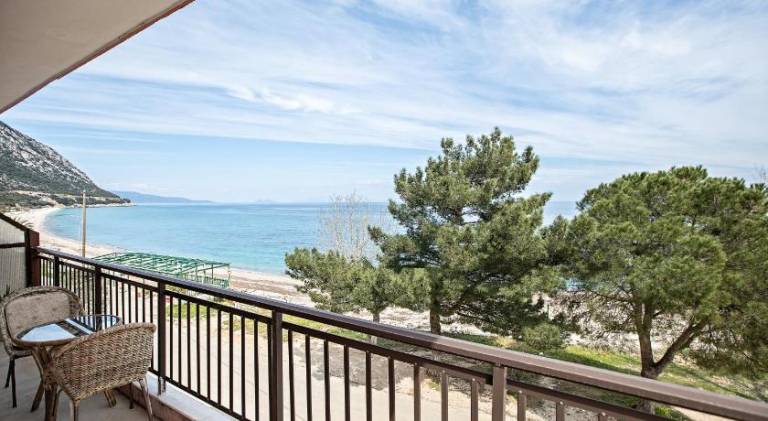 Apartment with patio | Beach nearby | Pets allowed in Kefalonia