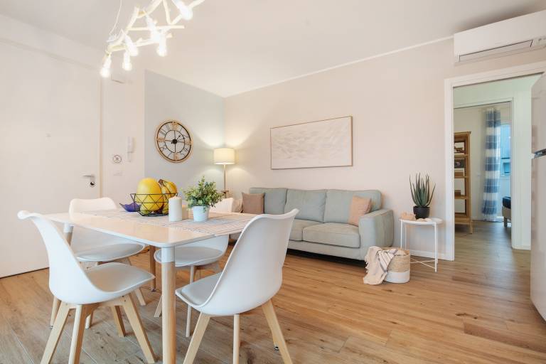 Apartment 'Deluxe 4' with Private Terrace, Wi-Fi and Air Conditioning in Jesolo