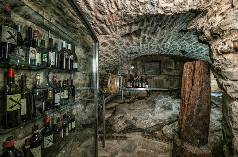 1800s stone house with hot tub and river access — photo 4