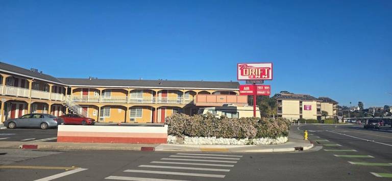 Drift Inn in Santa Cruz