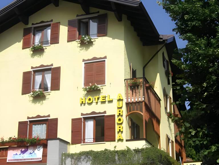 Hotel Aurora in Molveno
