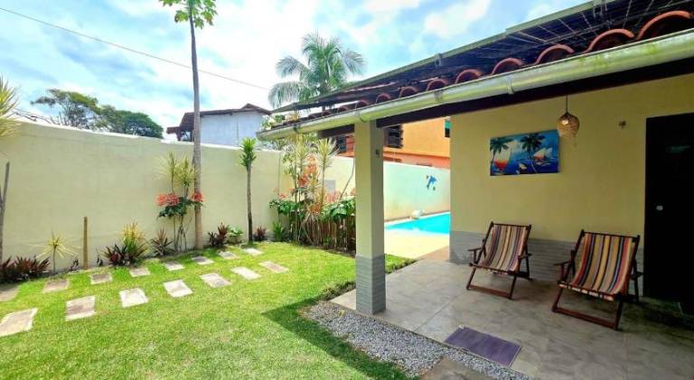 Vacation home with pool | Perfect for remote work | Dogs allowed in Porto Seguro