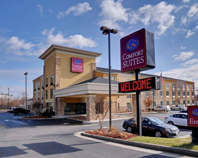 Comfort Suites Salem-Roanoke I-81 in Salem, VA