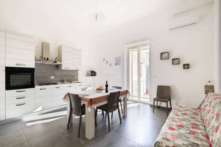 Apartment 'Casa Vacanze Lu Rizzaru' with Private Terrace, Balcony & Air Conditioning — photo 3