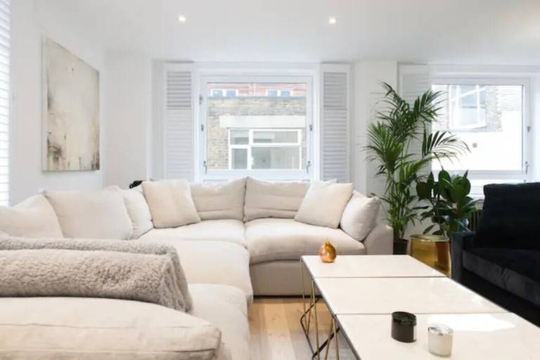 Condo London