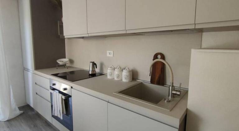 Apartment with terrace — photo 3