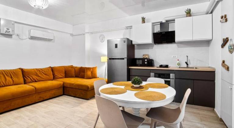 Apartment Mamaia-Sat