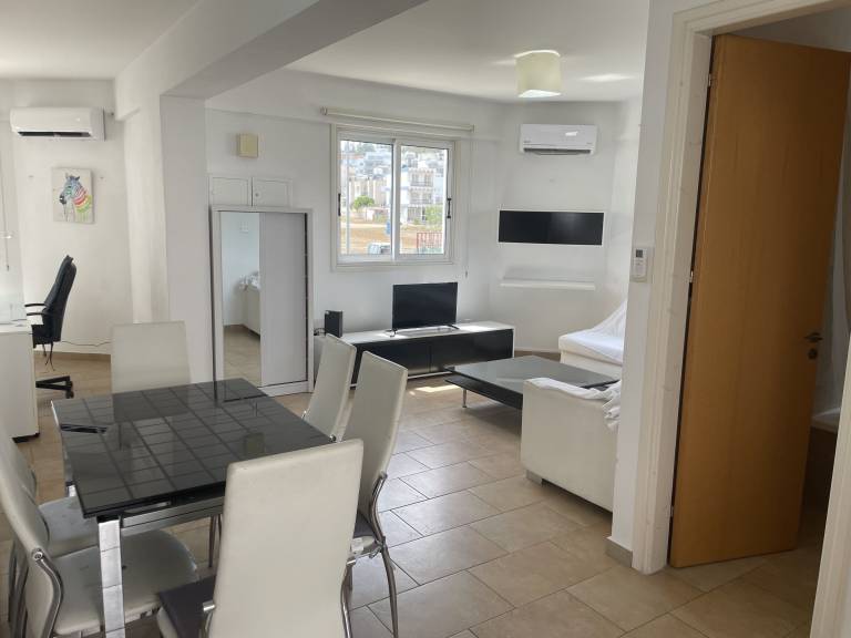 Apartment  Aglantzia