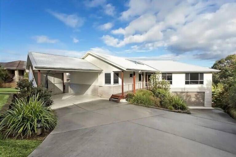 House  Urunga