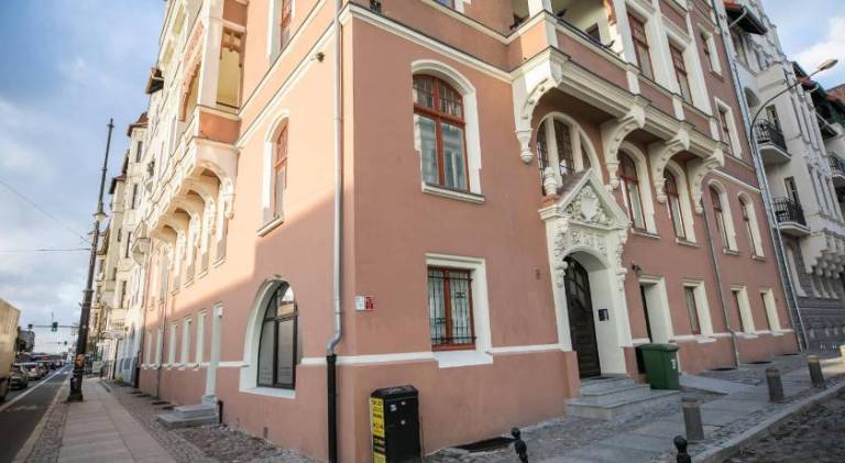 Apartment with 1 room for 4 persons — photo 2