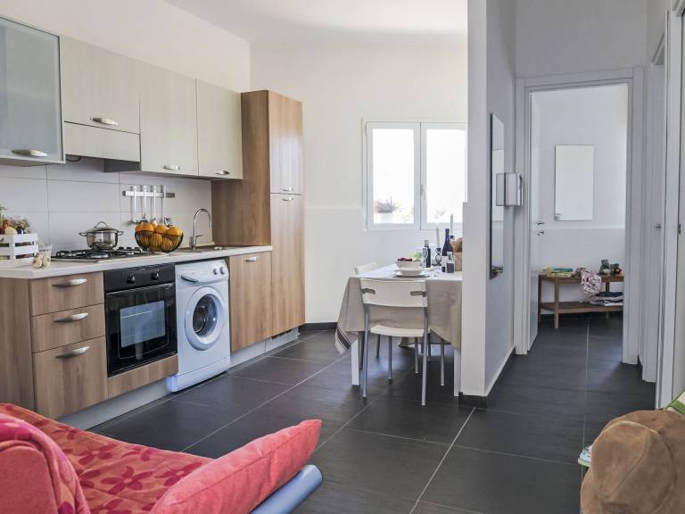 Rental apartment with patio | Pet-friendly — photo 2