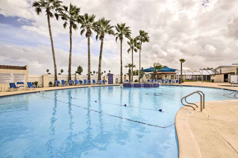 Waterfront Port Isabel Getaway: Bring Your Pet! — photo 2