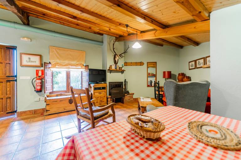 Country House 'La Casina' with Mountain Views and Private Garden — photo 4