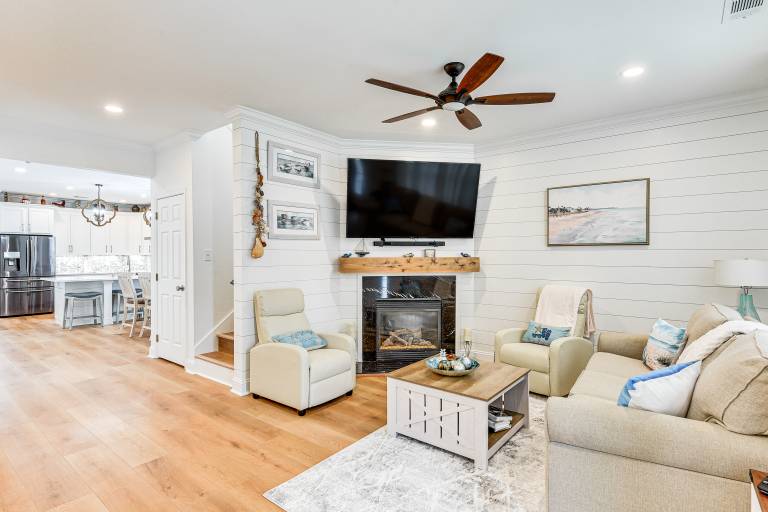 Charming Bluffton Home w/ Yard  3 Mi to Beaches! — photo 4