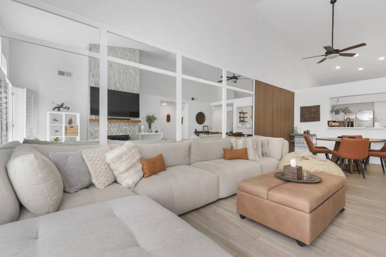 Condo with private pool — photo 2
