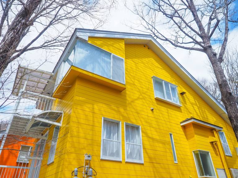 American pastel color. The house of my birthday. C in Nasu