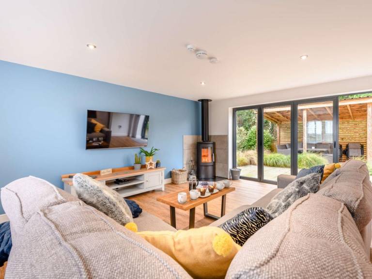 Fully equipped cottage with garden & jacuzzi | Pets allowed — photo 4