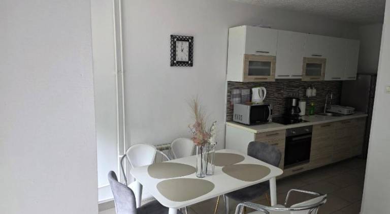 Holiday apartment with 2 rooms for 6 persons — photo 5