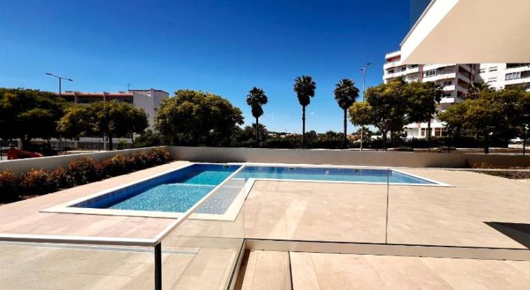 Apartment with pool — photo 5